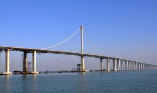 中国青岛的胶州湾跨海大桥是怎么修起的多会儿竣工的全长多少米